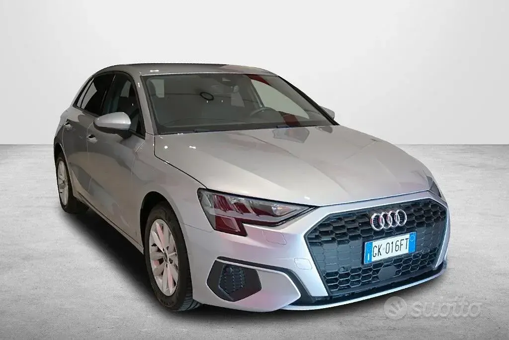 Usata Audi A3 Business 116 CV (85 kW) 2022 Argento Berlina