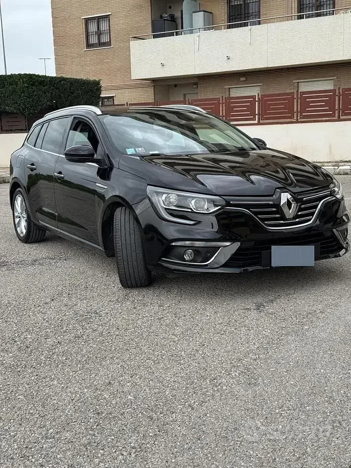 Usata Renault Mégane IV 110 CV (80 kW) 2018 Nero Berlina