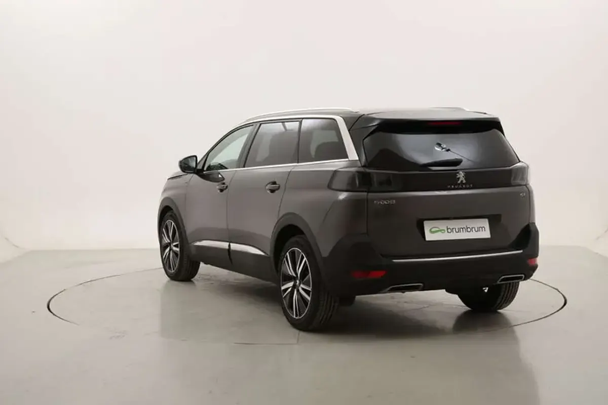 Usata Peugeot 5008 GT 177 CV (130 kW) 2022 Grigio SUV