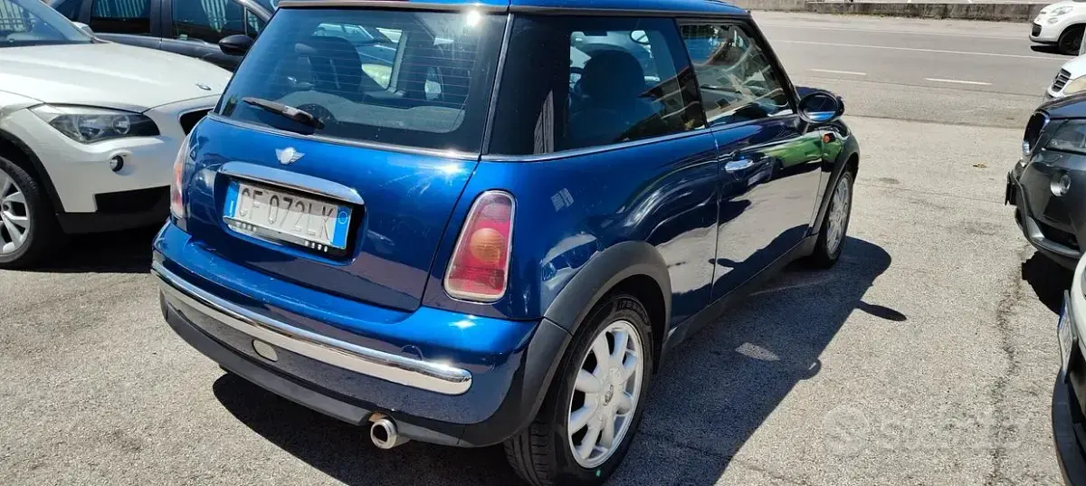 Usata Mini Cooper 120 CV (88 kW) 2009 Bluazzurro Utilitaria
