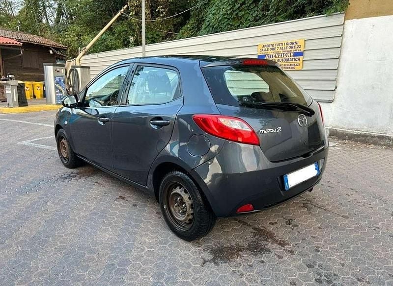 Usata Mazda 2 86 CV (63 kW) 2008 Grigio Utilitaria