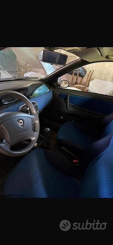Usata Lancia Ypsilon 80 CV (58 kW) 2000 Utilitaria