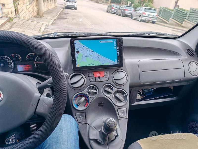 Usata Fiat Panda 75 CV (55 kW) 2011 Utilitaria