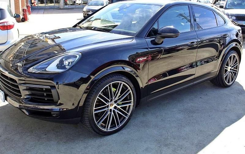 Usata 2021 Porsche Cayenne SUV | 69.500 € (Buon prezzo) - Immagine 1/4