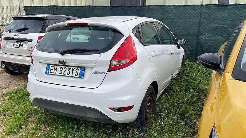 Usata Ford Fiesta Zetec 75 CV (55 kW) 2011 Utilitaria