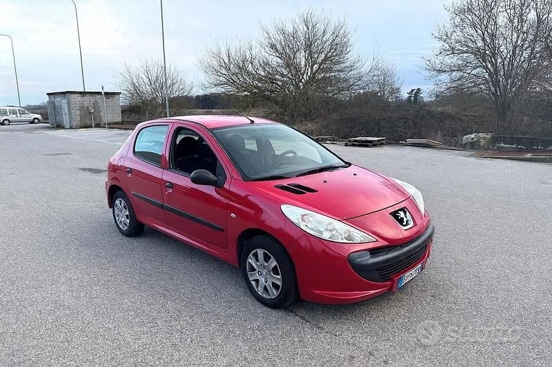 Usata Peugeot 206 60 CV (44 kW) 2010 Rosso Berlina