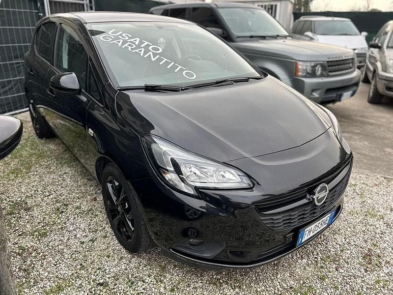 Usata Opel Corsa Edition 75 CV (55 kW) 2017 Nero Berlina