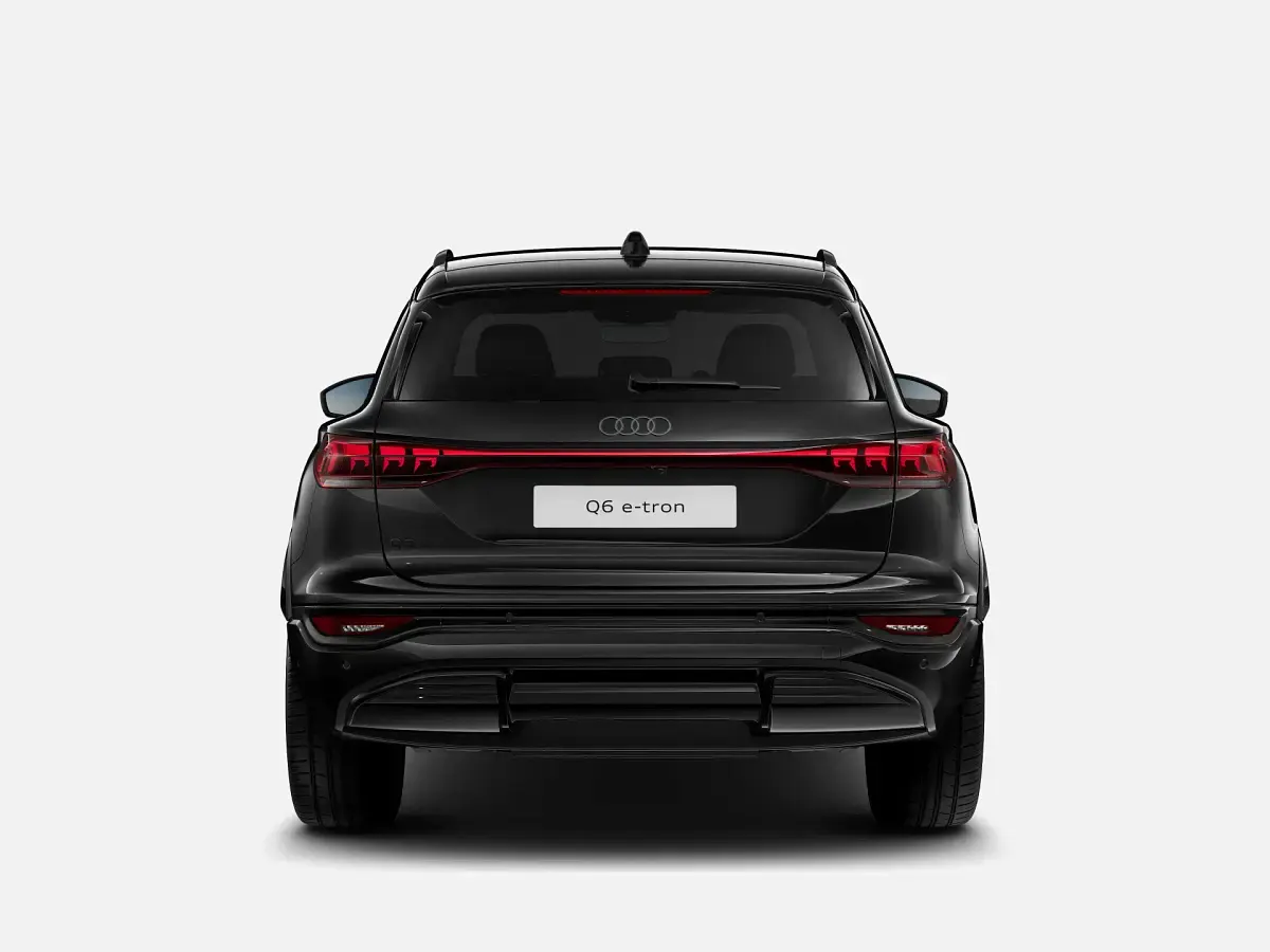 Nuova Audi Q6 e-tron S-Line 119 kW (163 CV) 2026 Nero mythos metallizzato SUV