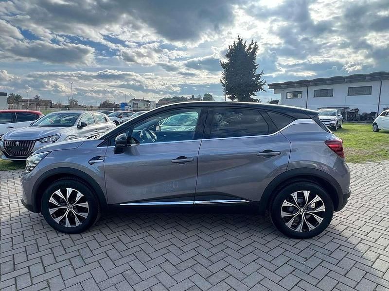 Usata Renault Captur Techno 91 CV (66 kW) 2024 Grigio SUV