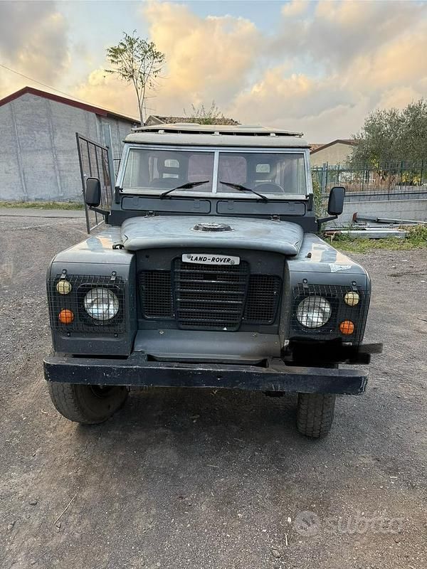 Usata Land Rover 88 1982 Grigio SUV