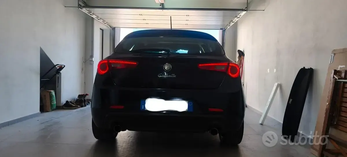 Usata Alfa Romeo Giulietta Distinctive 170 CV (125 kW) 2010 Bluazzurro Utilitaria