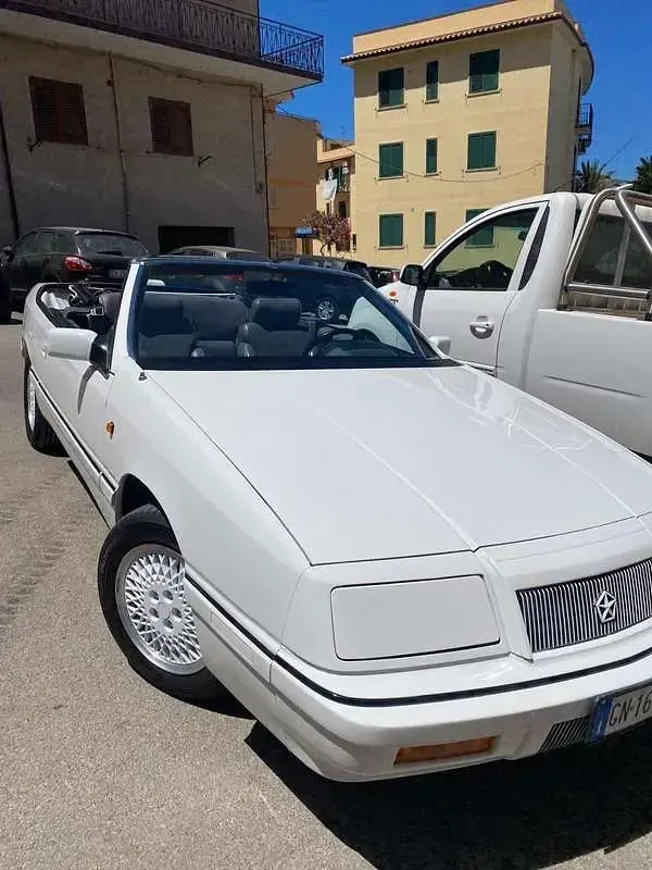 Usata Chrysler Le Baron 136 CV (100 kW) 1992 Bianco Cabrio