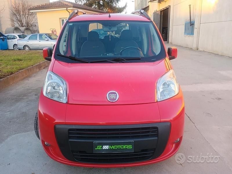 Usata Fiat Qubo Trekking 75 CV (55 kW) 2015 Rosso Monovolume