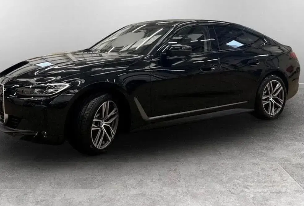 Usata BMW i4 Sport Line 105 kW (143 CV) 2023 Nero Berlina