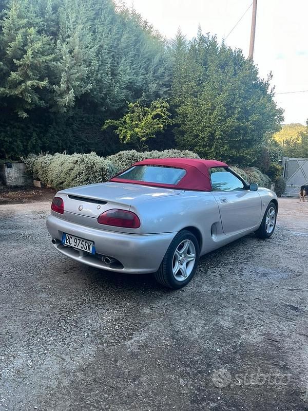 Usata MG F 146 CV (107 kW) 1999 Grigio Cabrio