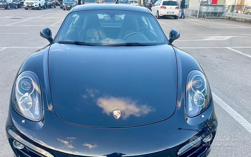 Nero Usata 2015 Porsche Cayman Sport Coupé | 44.981 € (Buon prezzo) - Immagine 1/4