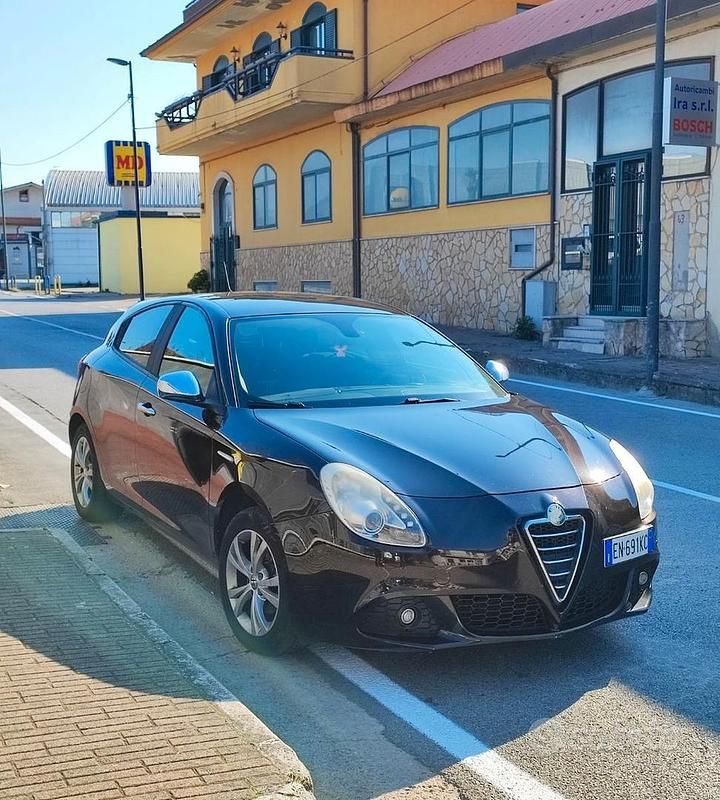 Usata Alfa Romeo Giulietta 105 CV (77 kW) 2012 Nero Utilitaria