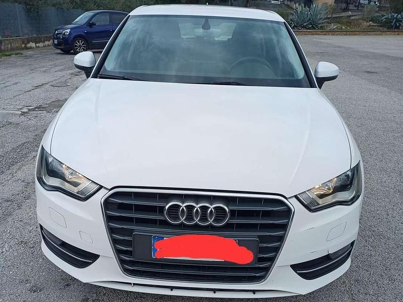 Usata Audi A3 Attraction 110 CV (80 kW) 2015 Bianco Berlina