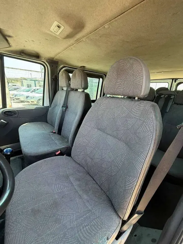 Usata Ford Transit 86 CV (63 kW) 2002 Grigio Furgone