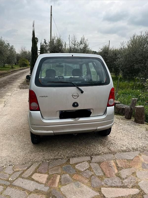 Usata Opel Agila 58 CV (42 kW) 2006 Grigio Utilitaria