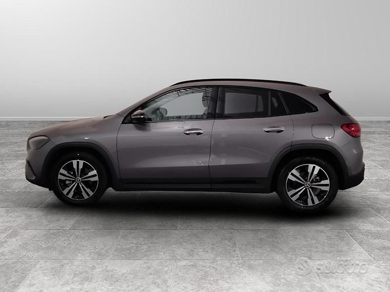 Usata Mercedes GLA200 Advanced Plus 150 CV (110 kW) 2025 Grigio SUV