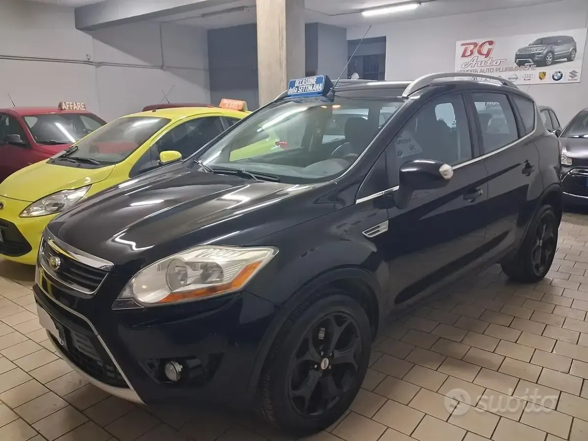 Usado Ford Kuga Titanium 136 CV (100 kW) 2008 Azul SUV