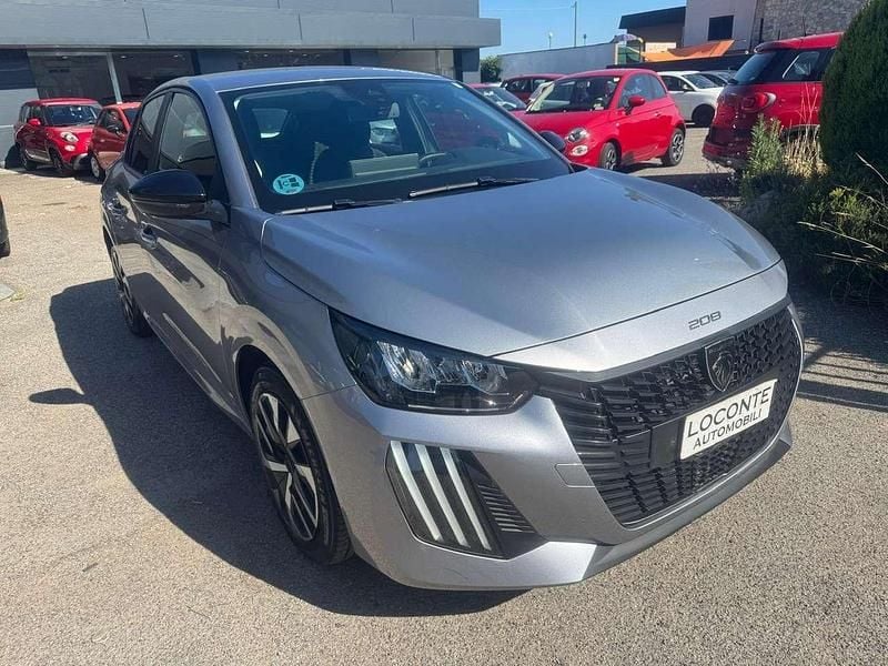 Argento Usata 2024 Peugeot 208 Active Due volumi | 11.990 € (Super prezzo) - Immagine 1/3