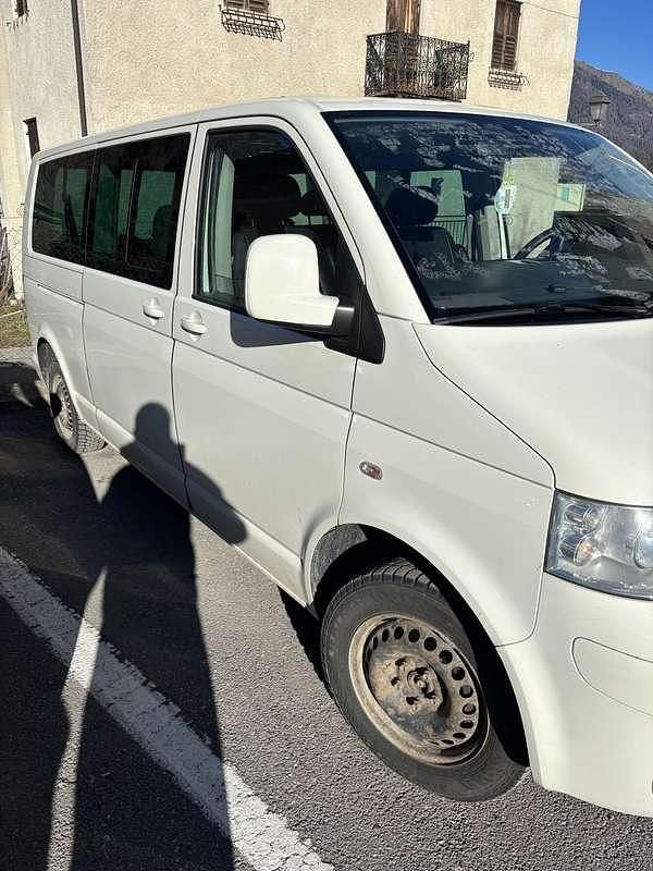 Usata VW Caravelle 131 CV (96 kW) 2009