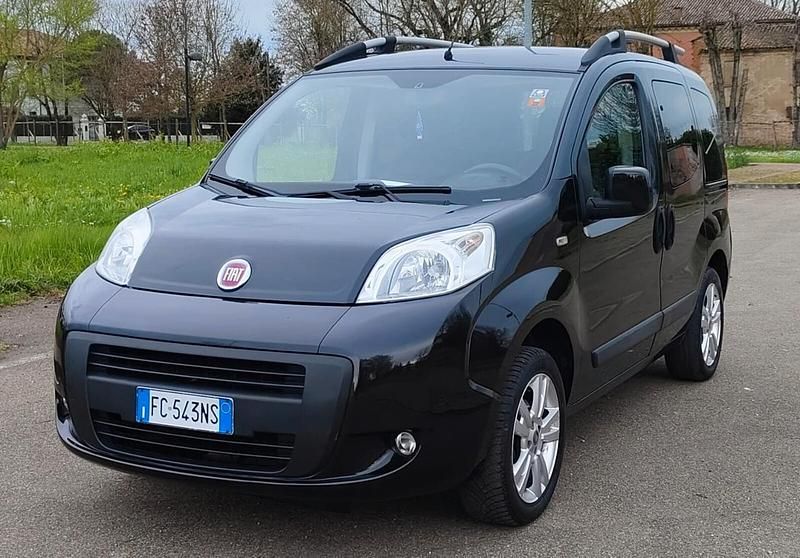 Usata Fiat Qubo Dynamic 77 CV (56 kW) 2016 Argento Monovolume