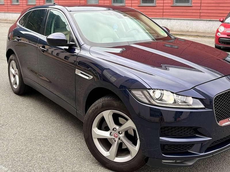 Blu/azzurro Usata 2019 Jaguar F-Pace Prestige SUV | 17.500 € (Buon prezzo) - Immagine 1/4
