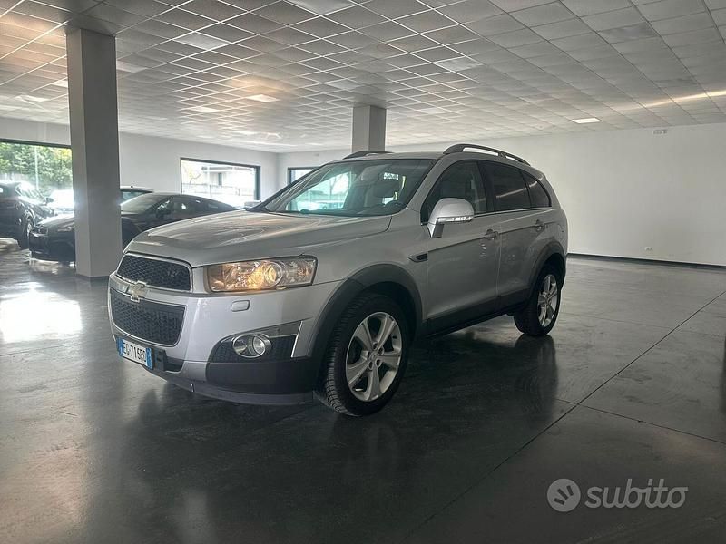 Usata Chevrolet Captiva LTZ 184 CV (135 kW) 2011 Grigio SUV