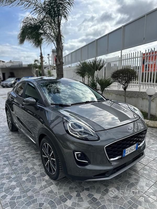 Usata Ford Puma 125 CV (91 kW) 2020 Grigio SUV