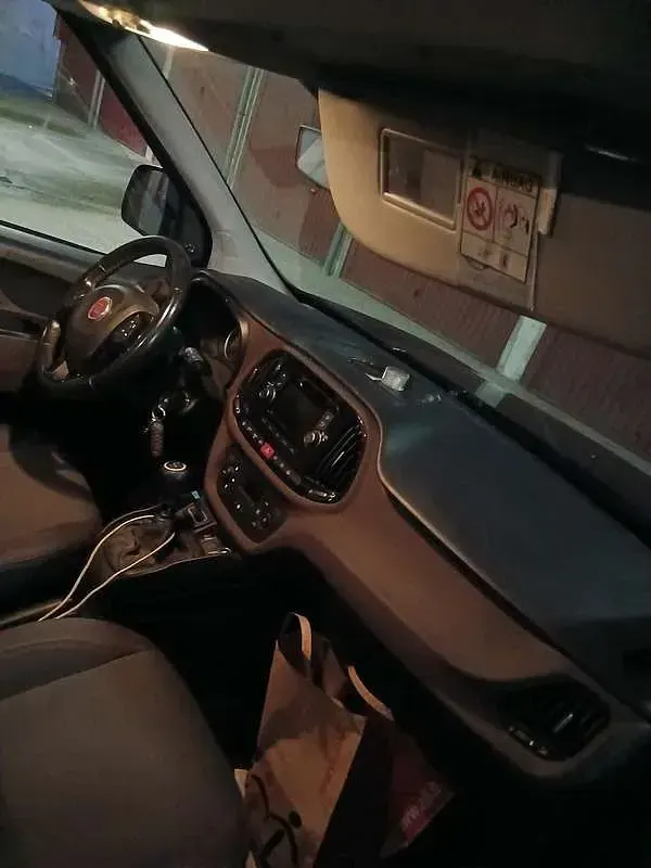Usata Fiat Doblò Trekking 120 CV (88 kW) 2016 Marrone Monovolume