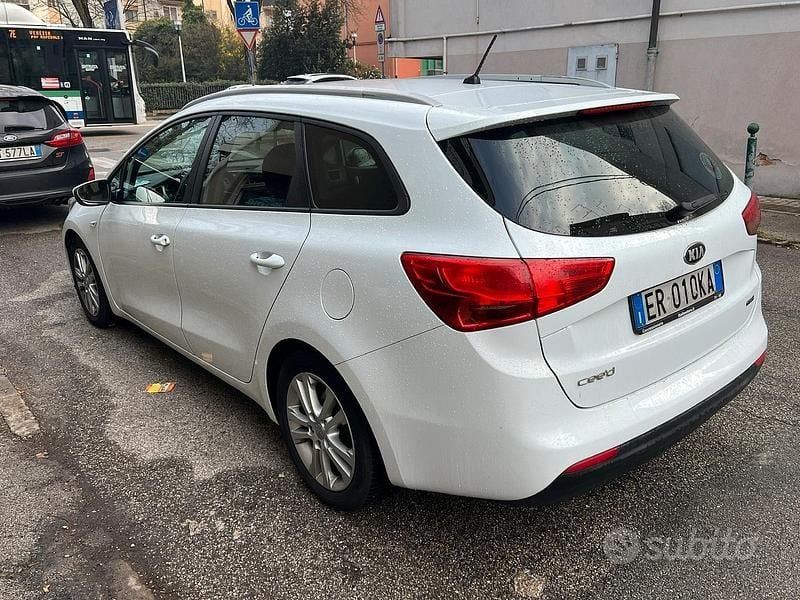 Usata Kia Ceed 110 CV (80 kW) 2013 Bianco Utilitaria