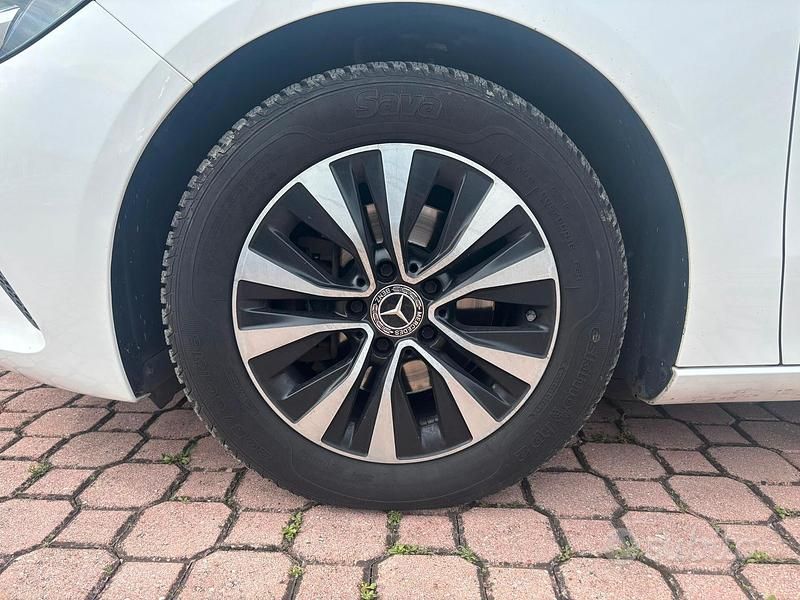 Usata Mercedes B180 Executive 116 CV (85 kW) 2019 Bianco Monovolume