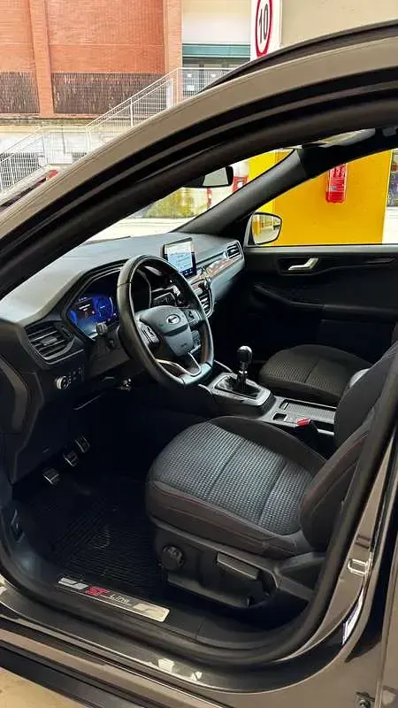 Usata Ford Kuga ST-Line 120 CV (88 kW) 2021 Grigio SUV