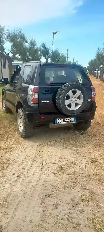 Usata Suzuki Vitara 129 CV (94 kW) 2007 Nero Station wagon