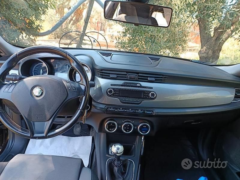 Usata Alfa Romeo Giulietta 105 CV (77 kW) 2011 Nero Utilitaria