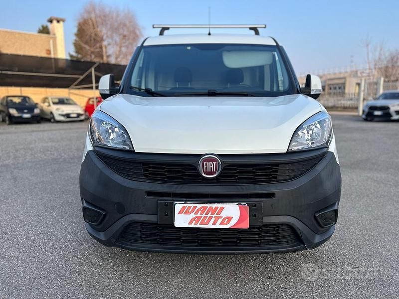 Usata Fiat Doblò 105 CV (77 kW) 2017 Bianco Monovolume