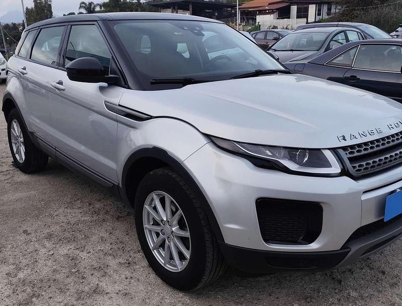Usata Land Rover Range Rover evoque Dynamic 150 CV (110 kW) 2018 Grigio chiaro SUV