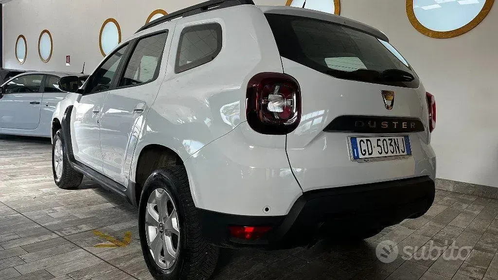 Usata Dacia Duster Comfort 101 CV (74 kW) 2021 Bianco SUV