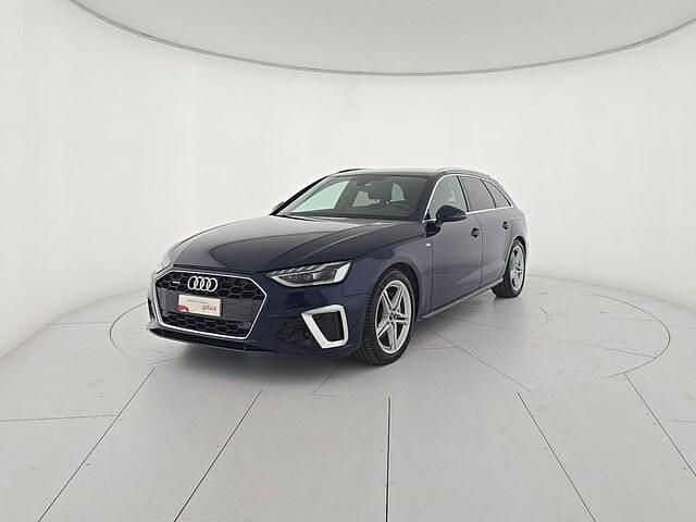 Usata Audi A4 S-Line 204 CV (150 kW) 2024 Blu Station wagon