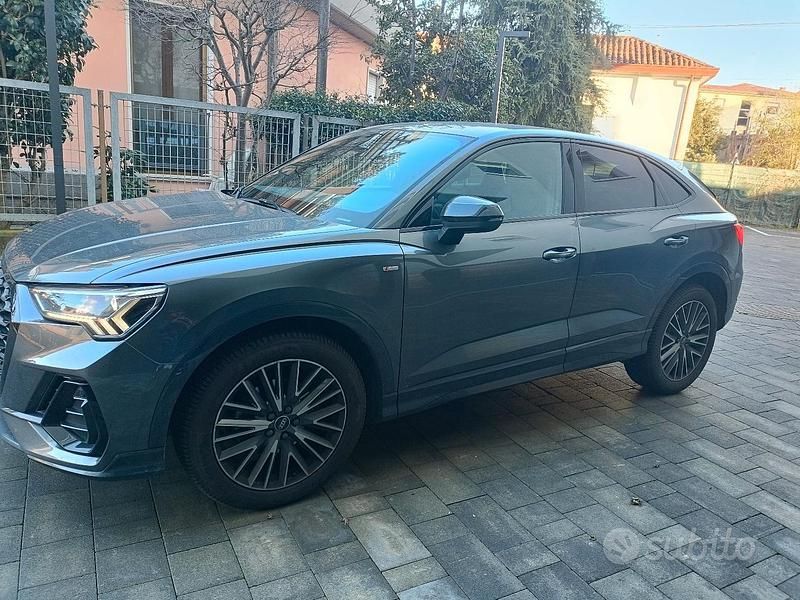 Usata Audi Q3 S-Line 150 CV (110 kW) 2024 Grigio SUV