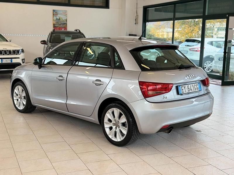 Usata Audi A1 Attraction 86 CV (63 kW) 2015 Argento Berlina