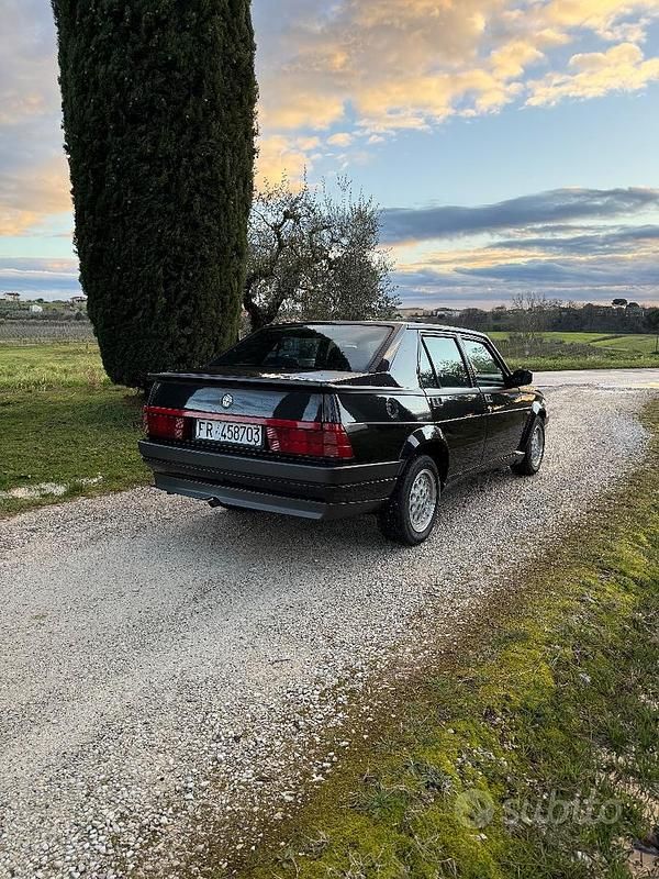 Usata Alfa Romeo 75 148 CV (108 kW) 1991 Berlina