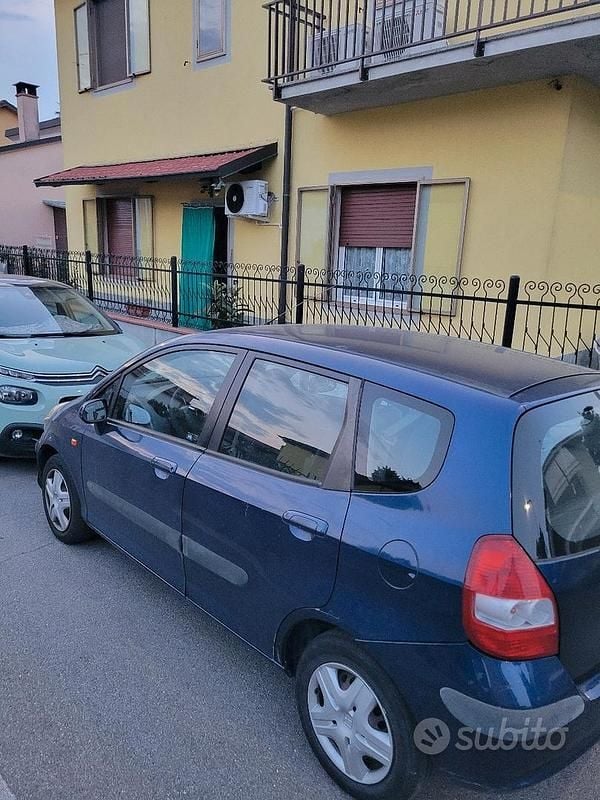 Usata Honda Jazz 78 CV (57 kW) 2003 Blu Utilitaria