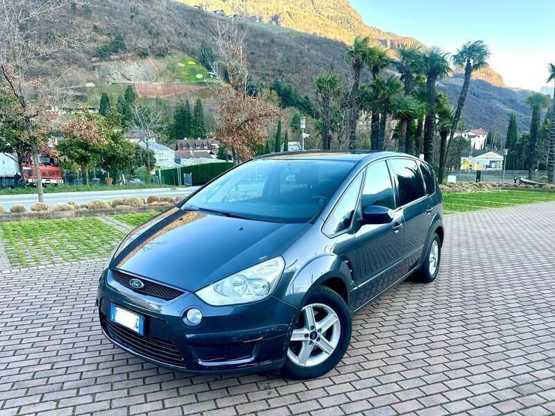 Usata Ford S-MAX S 140 CV (102 kW) 2007 Blu Monovolume