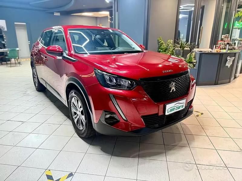 Usata Peugeot 2008 Allure 131 CV (96 kW) 2024 Rosso SUV