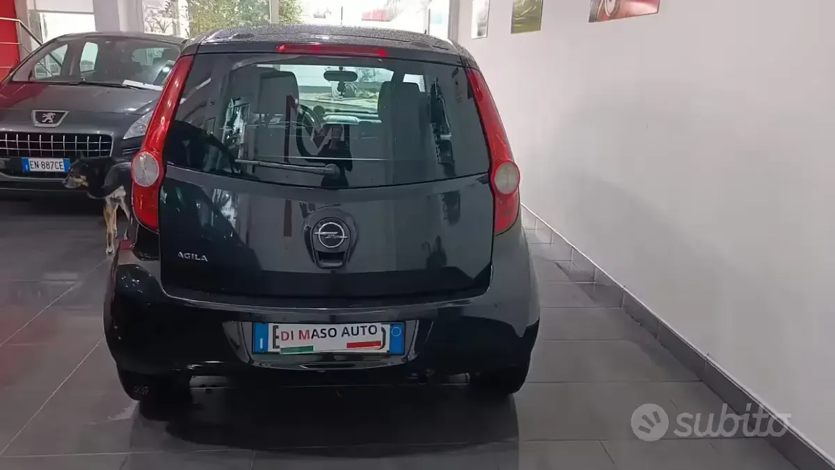 Usata Opel Agila Enjoy 94 CV (69 kW) 2011 Nero Utilitaria