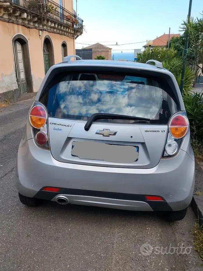 Usata Chevrolet Spark 81 CV (59 kW) 2010 Grigio Utilitaria